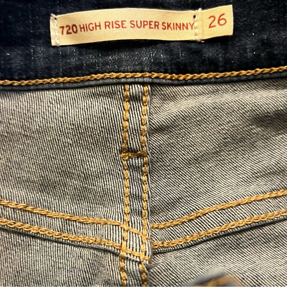 Levi’s 720 Distressed High Rise Jeans Sz 26 - Picture 8 of 10